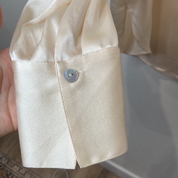 Vince Ivory Silk Blouse - Picture 4 of 8